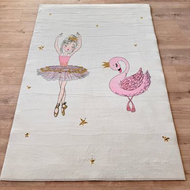 Дитячий килим з балеринкою 120×180 см — м’який плюшевий килим у кімнату дівчинки Дитячий килим з балеринкою 120×180 см — м’який плюшевий килим у кімнату дівчинки